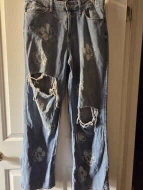 Hollister High-Rise Baggy Floral Distressed Jeans